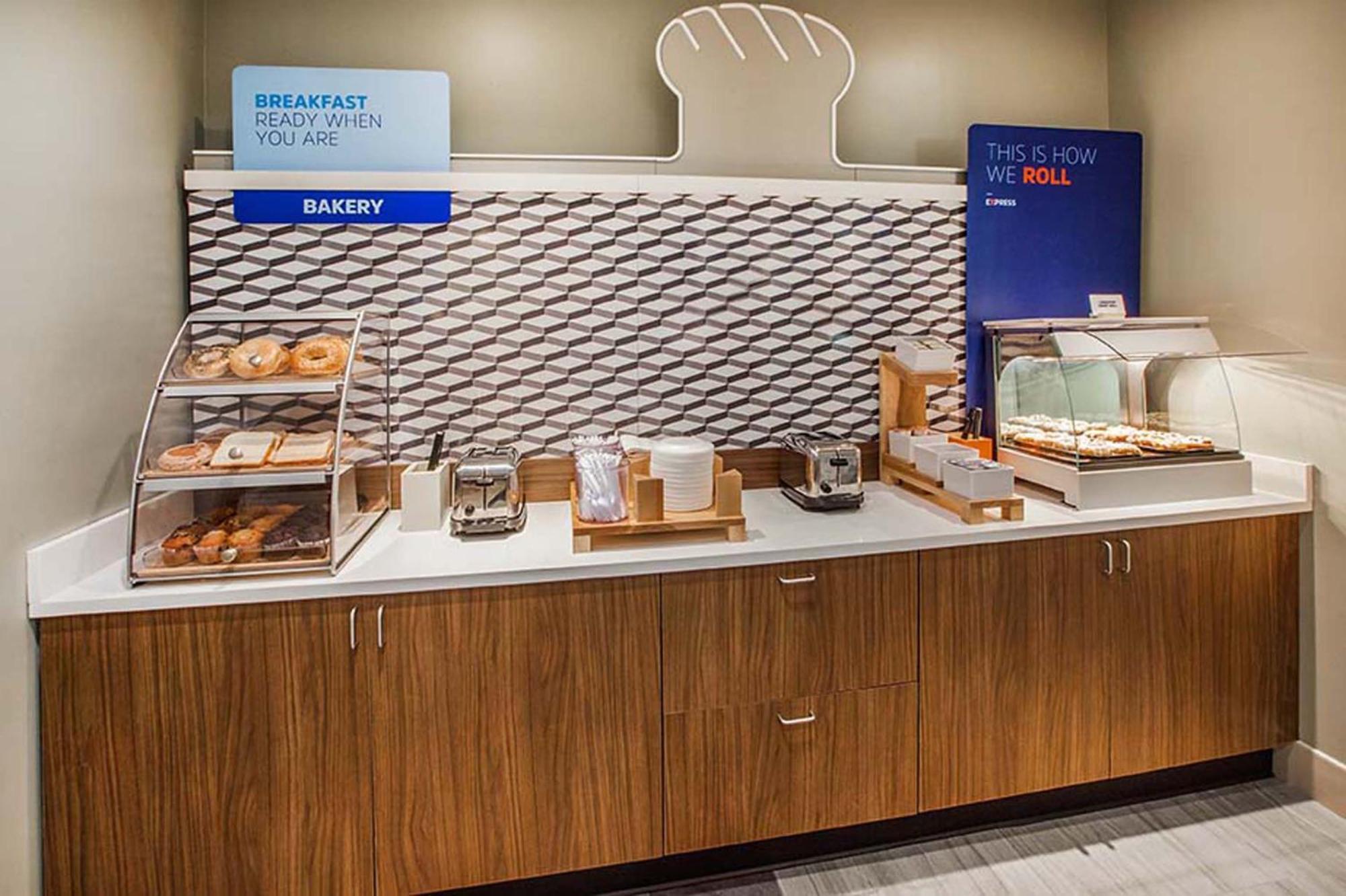 Holiday Inn Express & Suites Bryan - College Station By Ihg מראה חיצוני תמונה